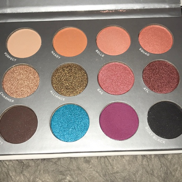 Makeup bundle - Picture 3 of 6